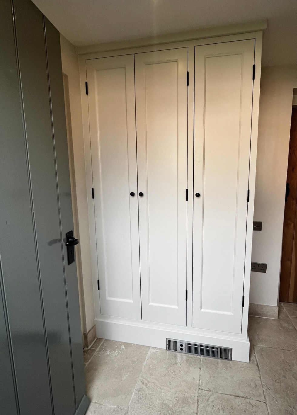 bespoke-bedroom-kitchen-furniture-nottingham-10